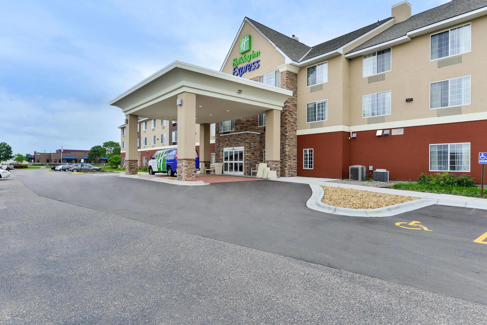 Holiday Inn Express St. Paul South - Inver Grove Heights By Ihg Exterior photo
